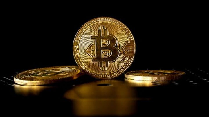 Bitcoində 100 min dollar proqnozları yenidən gündəmdədir