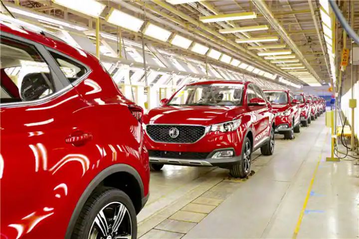 Çinin ən böyük avtomobil istehsalçısının gəlirləri ilin ilk yarısında 29% artıb