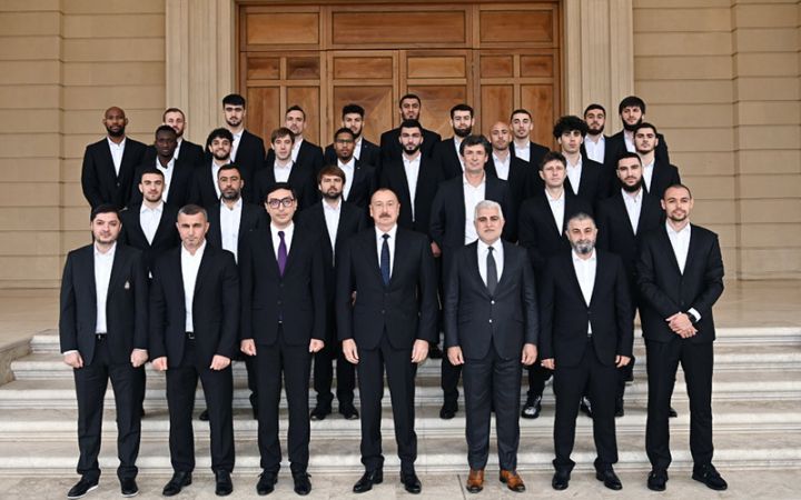 “İstərdim ki, bizim digər futbol klublarımız “Qarabağ”ın yolu ilə getsin”