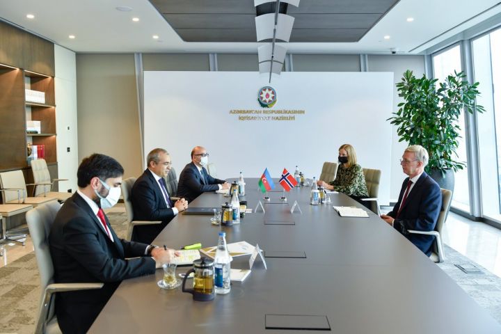Norveç şirkətlərinin Qarabağdakı layihələrə cəlb edilməsi müzakirə olunub