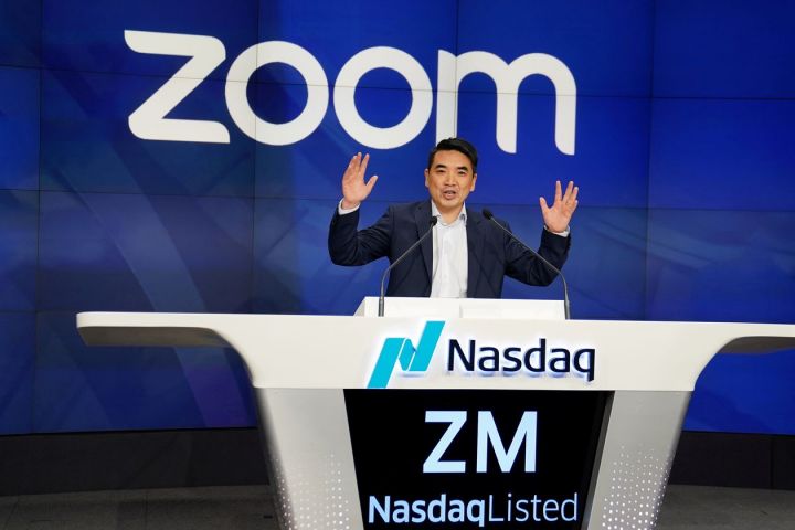 Zoom-un qurucusu səhmlərinin 6 milyard dollarlıq hissəsini bağışladı