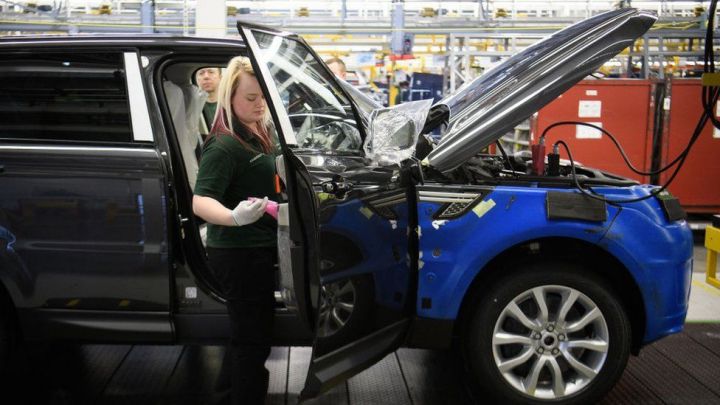Jaguar və Land Roverin sahibinə pis sürpriz - 1 milyard dollar zərər