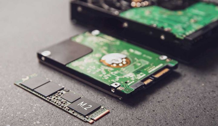 “AccessBank” SSD disklər alır