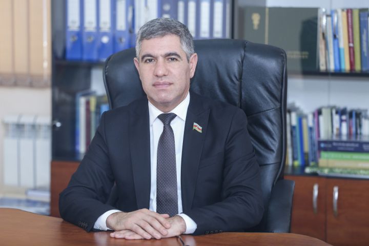 “Yeni avtomobillərin idxal xərcləri azaldılmalı, vergilərə yenidən baxılmalıdır”