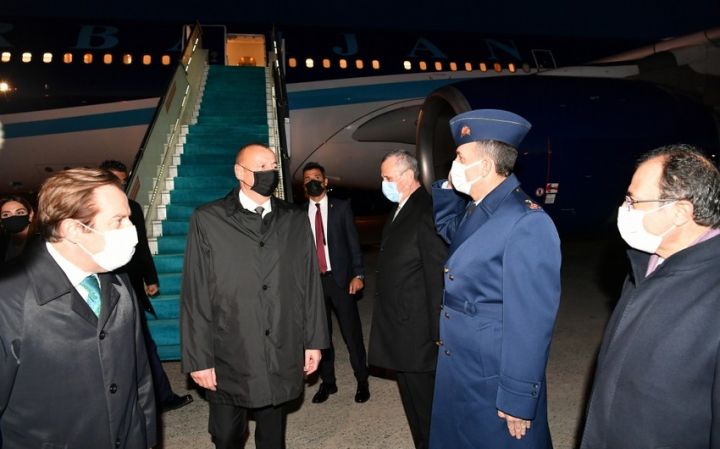 Prezident İlham Əliyev Türkiyəyə getdi