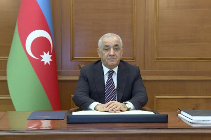 Baş nazir: Gürcüstanın Türkiyə ilə sərhəddə dəmir yolu tikintisini başa çatdırması vacibdir