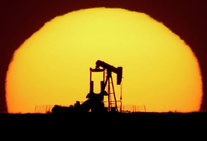 EIA Azərbaycanda neft hasilatı üzrə proqnozunu yüksəldib