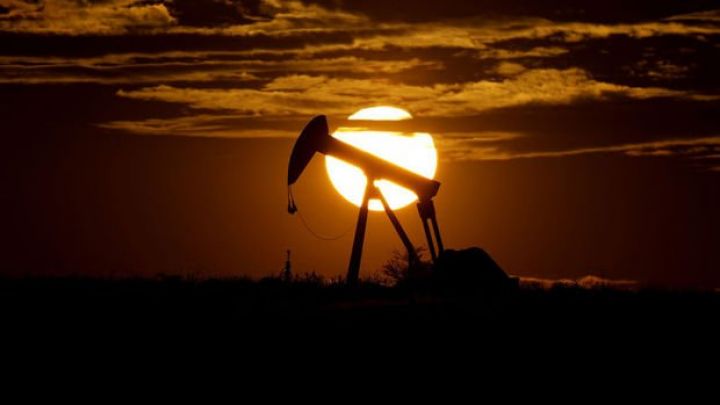 Neft, OPEC+ razılaşmasından sonra ucuzlaşır - YENİLƏNİB