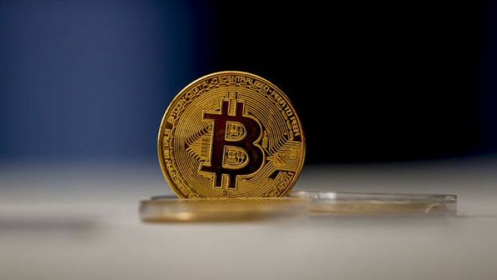Bitcoin-in qiyməti 40 min dollara yaxınlaşdı