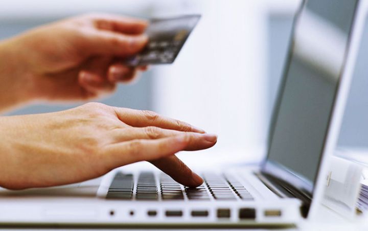 Azərbaycanda elektron ticarətilə nağdsız ödənişlərdə rekord