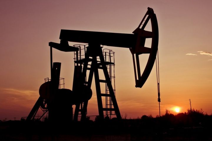 "S&P" neft qiymətləri üzrə proqnozunu yüksəldib