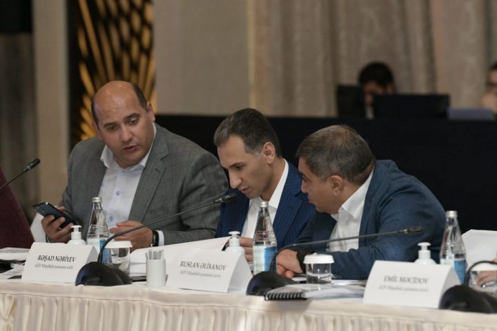 “Azərbaycan Dəmir Yolları”nın “2030 Korporativ Strategiya”sı müzakirə edilib