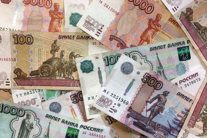 Rusiya Rublu Azərbaycan Manatı qarşısında 4% ucuzlaşdı