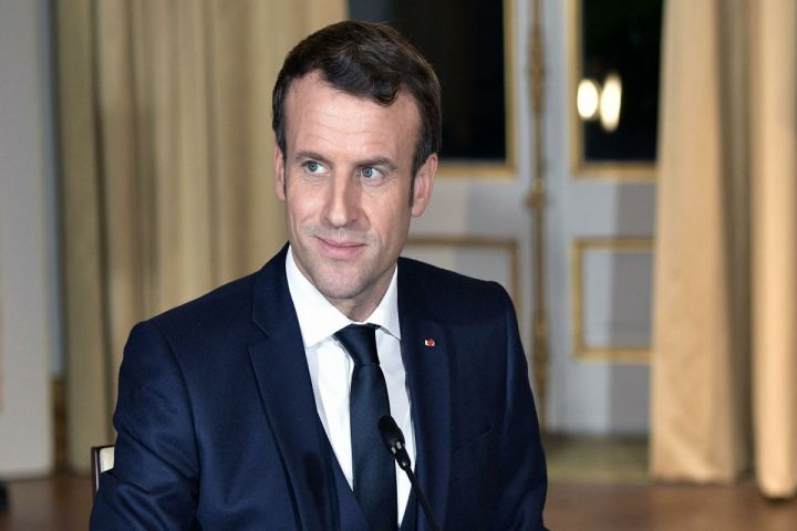 Makron: "Fransa müharibəni dayandırmaq üçün səy göstərir"