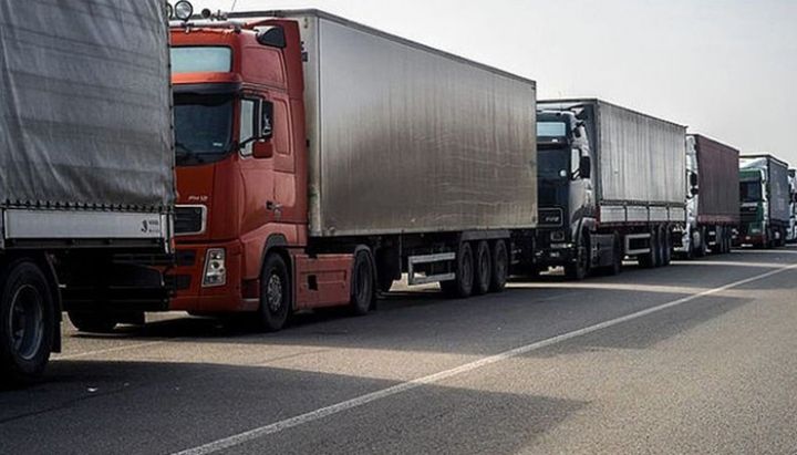 Avropanın ən böyük sərhəd keçidi Rusiya və Belarus yük maşınları üçün bağlanıb