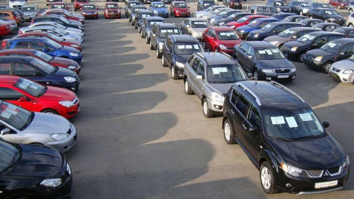 Rusiyada məşhur markaların işlənmiş avtomobillərinin qiymətləri 15-32% artıb