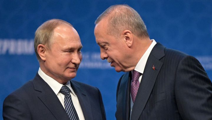 Ərdoğanla Putin arasında telefon danışığı olub
