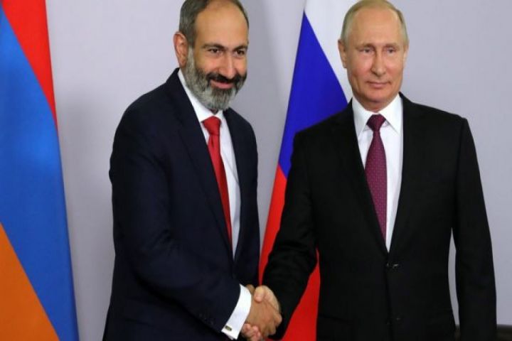 Putinlə Paşinyan sərhədlərin delimitasiya və demarkasiyasını müzakirə edib