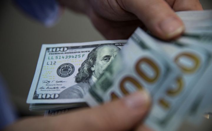 Rusiya Mərkəzi Bank xaricə pul köçürmələri üzrə yeni həddlər müəyyən edib