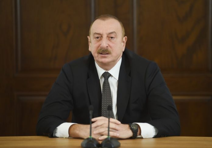 "Hətta səndən güclü olan qüvvə qarşısında da geri addım atmamalısan" - Azərbaycan Prezidenti