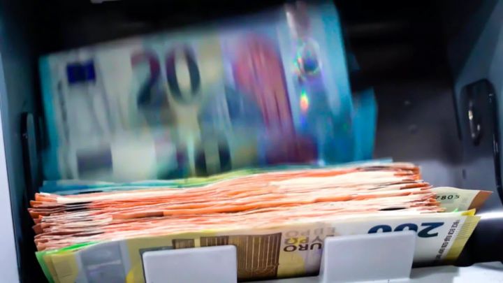 Son 3 ayda mərkəzi banklar 60 dəfədən çox faiz artırıblar