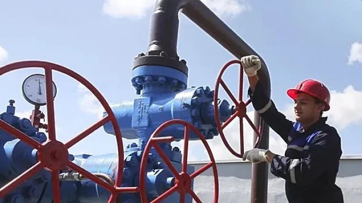 Fitch: Avropanın Rusiyadan qaz nəqlinin dayandırılmasını kompensasiya etməsi 3 ildən çox vaxt aparacaq