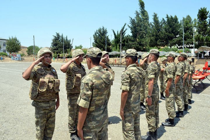 Hərbi qulluqçulara əmək pensiyası təyin edilməsi qaydası dəyişir