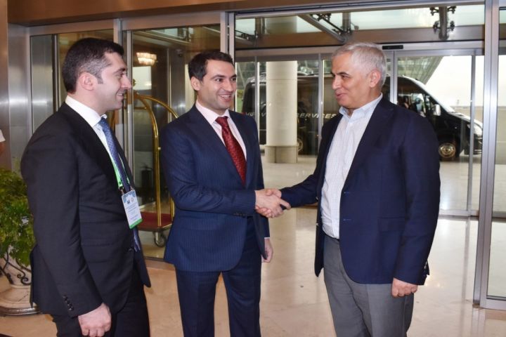 İqtisadi Əməkdaşlıq Təşkilatının Baş katibi Azərbaycana gəlib