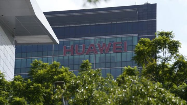 Kanadadan Huawei və ZTE-yə 5G qadağası