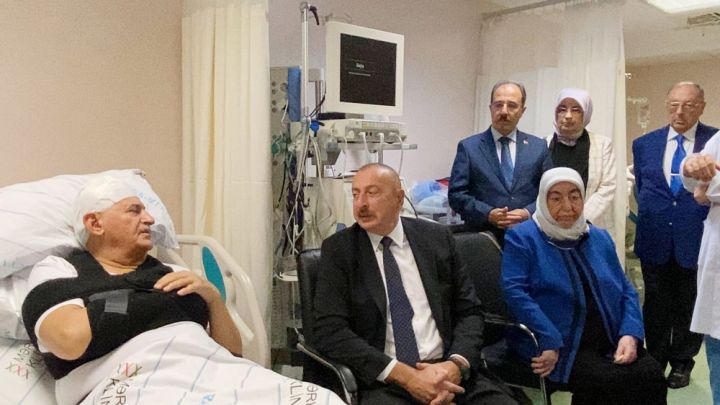 Azərbaycan Prezidenti Yıldırıma, Ayrıma və Dəmirçiyə xəstəxanada baş çəkdi - FOTOLAR