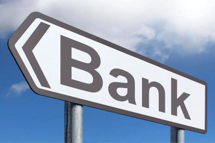 23 bank mənfəət, 3 bank zərər açıqladı - SİYAHI