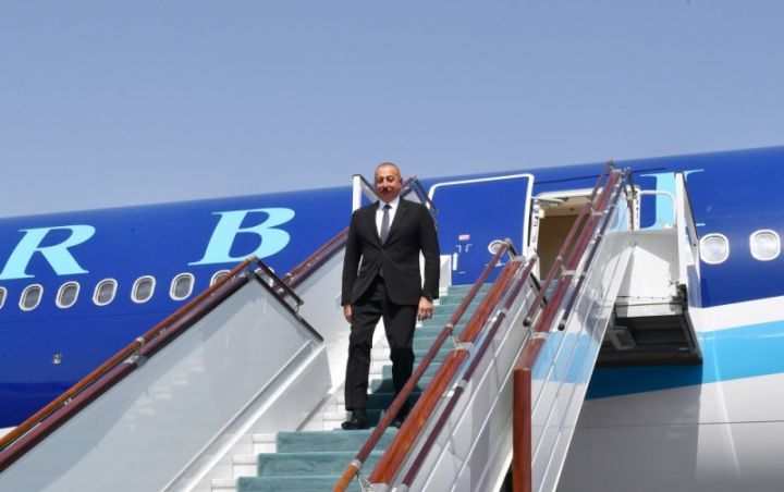 İlham Əliyev Özbəkistanda səfərdədir