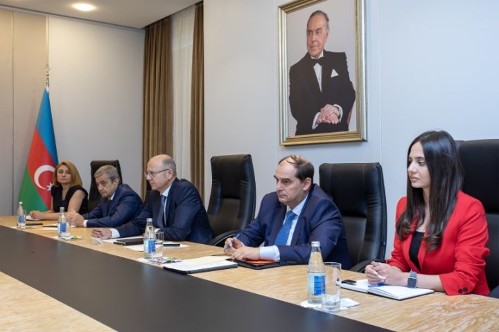 500 MVt olan külək-günəş enerjisi, enerji saxlanc sistemləri layihələri müzakirə edilib