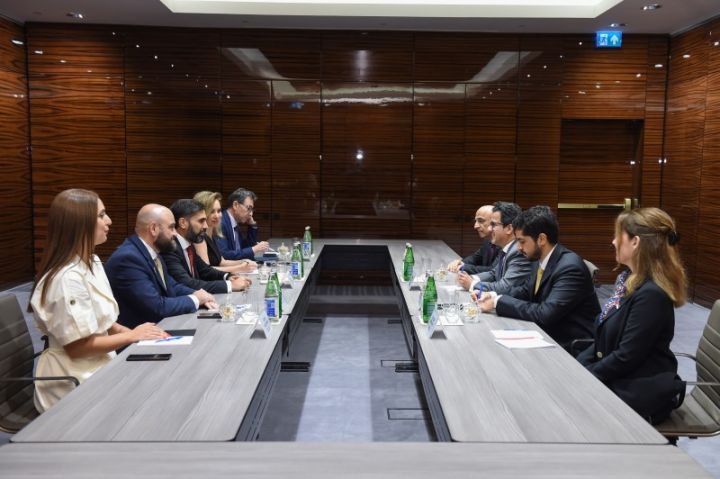 SOCAR-ın prezidenti ADNOC şirkətinin icraçı direktoru ilə görüşüb