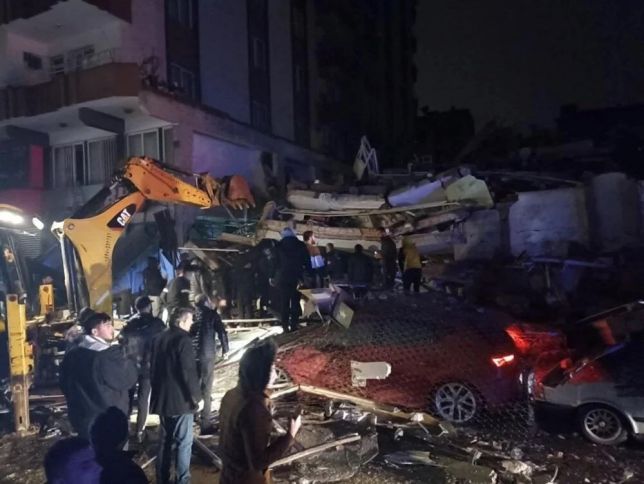 Zəlzələ Suriyada da güclü hiss olunub: Ən azı 42 ölü, 200-dən çox yaralı var