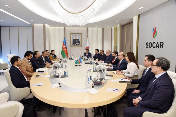 SOCAR prezidenti Rövşən Nəcəf Pakistan nümayəndə heyəti ilə görüşüb