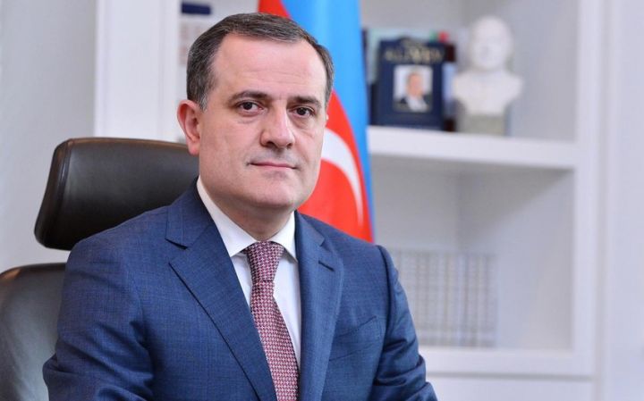 Ceyhun Bayramov Rusiyaya getdi
