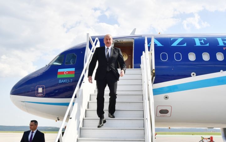 İlham Əliyev Moldovaya getdi