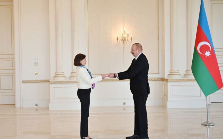 İlham Əliyev Fransa və Yunanıstanın səfirlərinin etimadnaməsini qəbul etdi