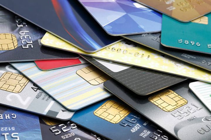 Ötən gün vətəndaşların bank kartlarından 15 min manata yaxın pul oğurlanıb