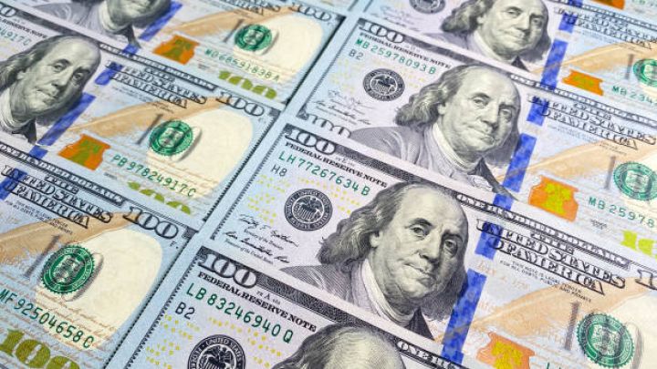 Bu gün də valyuta hərracında tələb 100 milyon dollardan yüksək oldu