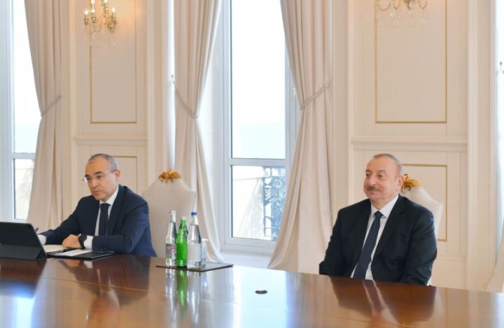 "Borrel bu məlumatı haradan alıb ki, Azərbaycan Ermənistana hücum etməyi planlaşdırır?"