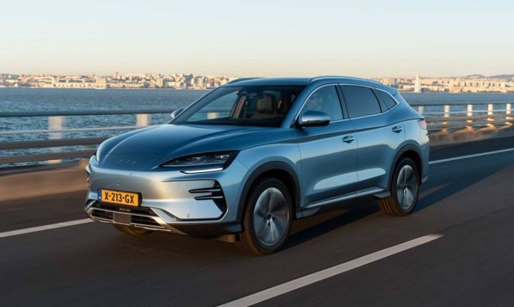 BYD satışını 20 faiz artırmağı hədəfləyir