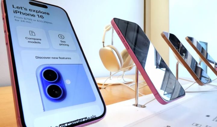 iPhone satışları artıb, Apple-ın gəliri və mənfəəti artıb