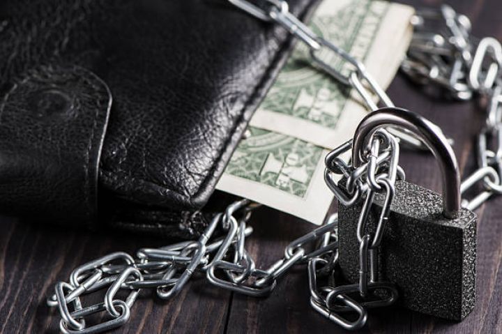 Dolların sabah üçün rəsmi məzənnəsi müəyyən olunub
