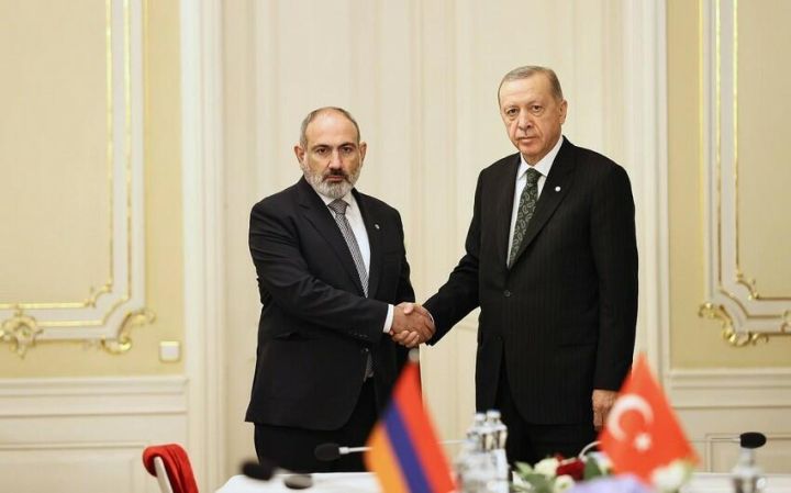 Paşinyan Türkiyədə səfərdədir