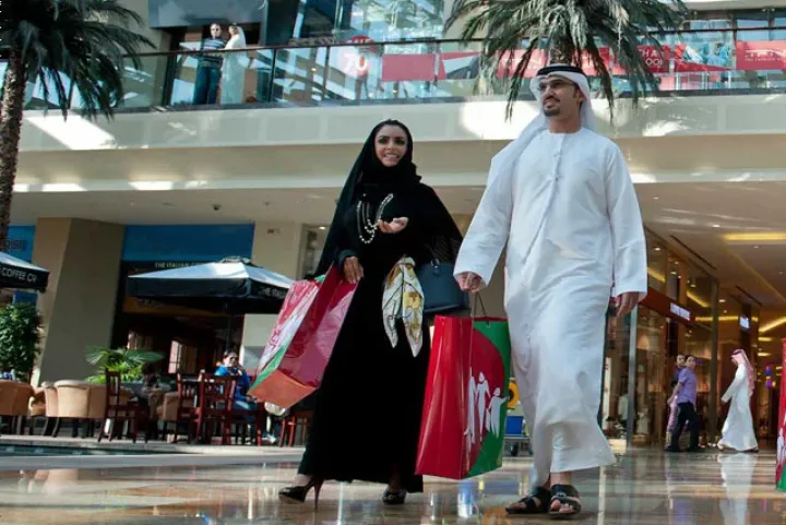 Azərbaycana körfəz ölkələrindən gələnlərin sayı 70 min nəfərə yaxın azalıb  - İRAN MÜHARİBƏSİ TURİST AXININA MƏNFİ TƏSİR EDİB