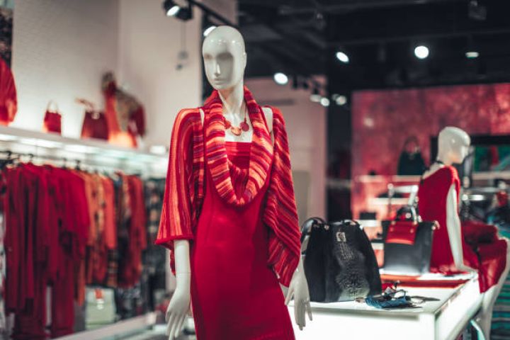 "Geyim pərakəndəsi sektorunda ədalətsiz mühit, yerli istehsalın inkişafına məhdudiyyətlər var"