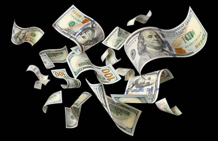 Geosiyasi gərginliklər Azərbaycan fondunu da "vurub" - Aktivləri fevral və martda 6 milyard dollar "əriyib"