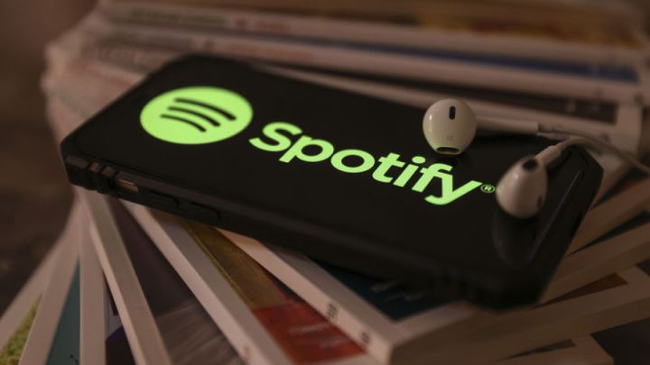 Spotify-ın abunəçi sayı 300 milyonu ötüb